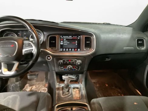 Used 2018 Dodge Charger GT image 11