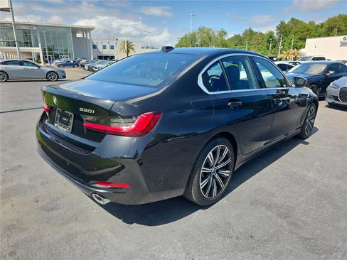 Used 2025 BMW 330i Sedan RWD image 2