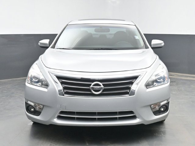 Used 2014 Nissan Altima 2.5 SV w/ Convenience Package FWD image 3