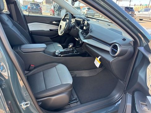 New 2026 Chevrolet Trax LT w/ Midnight Edition image 33