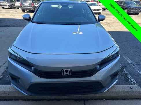 Used 2023 Honda Civic LX image 2