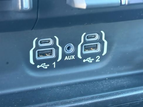 Used 2022 RAM 1500 Big Horn image 23