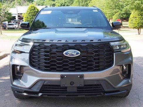 Certified 2025 Ford Explorer ST-Line w/ Premium Package AWD/4WD image 2
