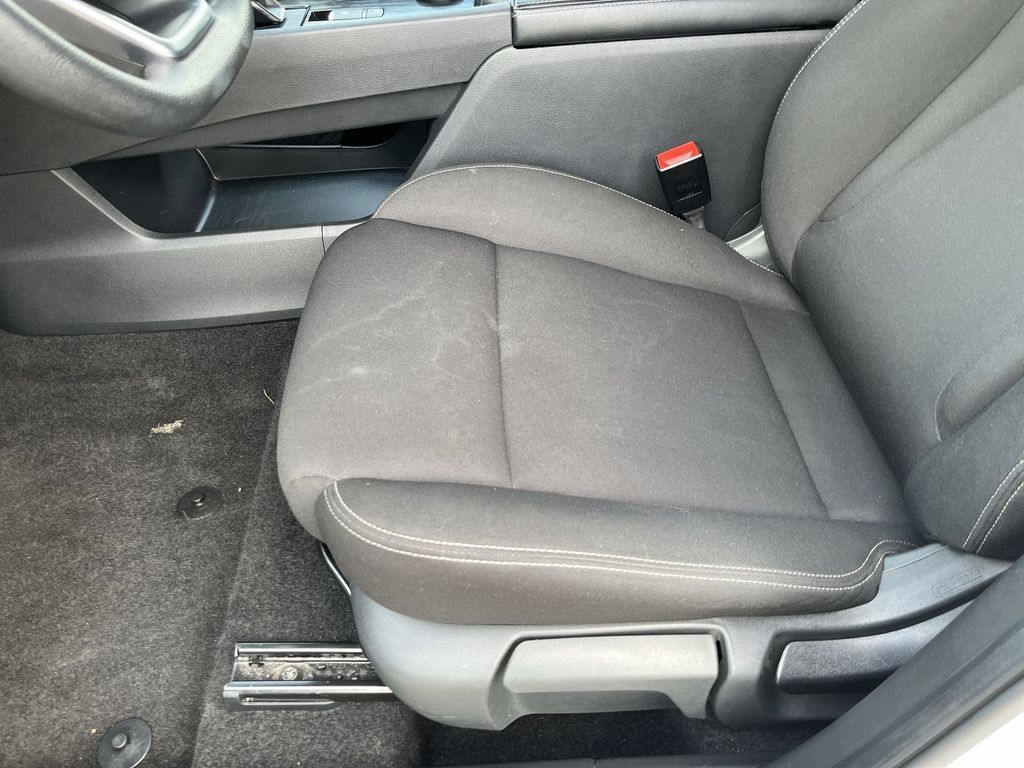 Used 2024 Nissan Rogue S AWD/4WD image 12