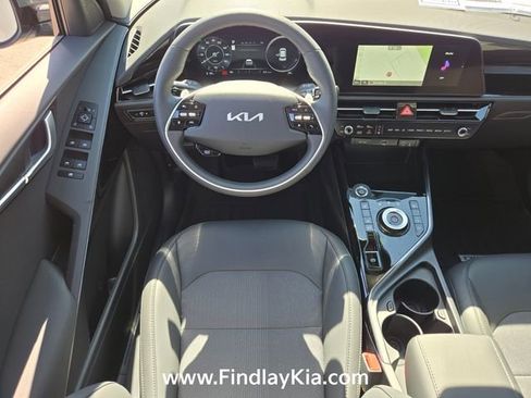 New 2026 Kia Niro Wind FWD image 13