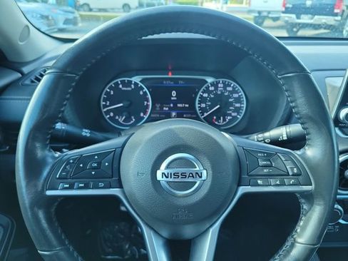 Used 2022 Nissan Sentra SV image 23