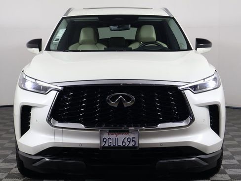 Used 2023 INFINITI QX60 Sensory w/ Vision Package image 2