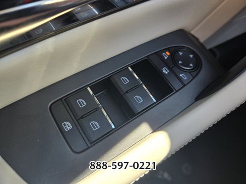 Used 2025 MAZDA CX-90 3.3 Turbo S w/ Premium Package image 33