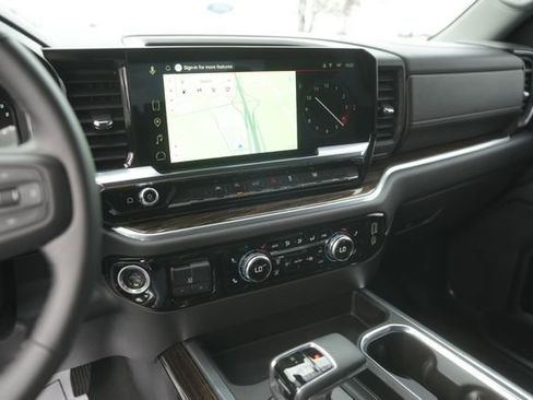 Used 2025 GMC Sierra 1500 Elevation image 25