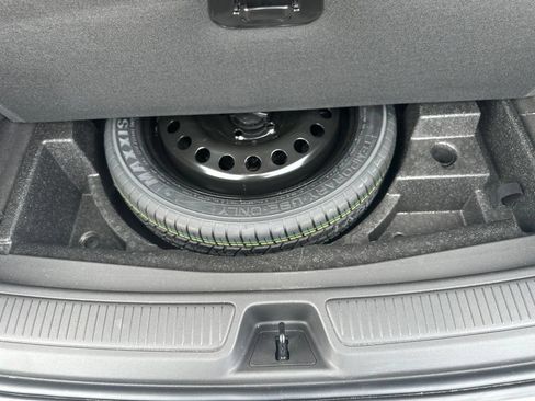 Used 2023 Buick Envision Avenir AWD/4WD image 26