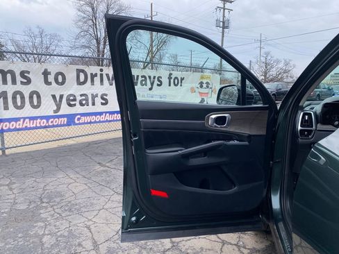 Used 2023 Kia Sorento X-Line EX image 13