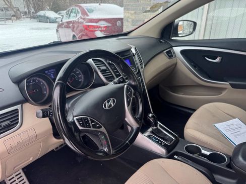 Used 2013 Hyundai Elantra GT w/ Touch & Go Pkg image 12