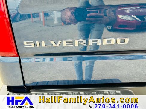 Used 2020 Chevrolet Silverado 1500 LT Trail Boss AWD/4WD image 36