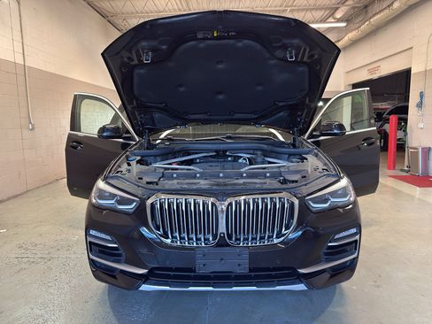 Used 2019 BMW X5 xDrive40i w/ Convenience Package AWD/4WD image 8