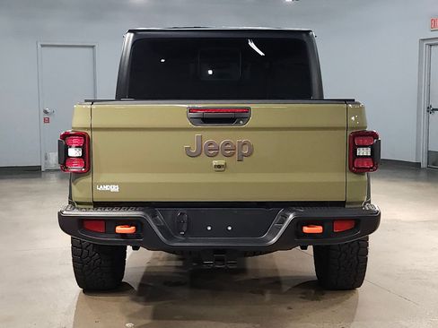 Used 2025 Jeep Gladiator Mojave w/ Convenience Group image 6