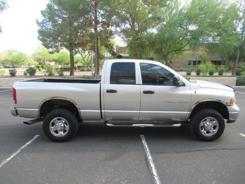 Used 2003 Dodge Ram 2500 Truck SLT AWD/4WD image 5
