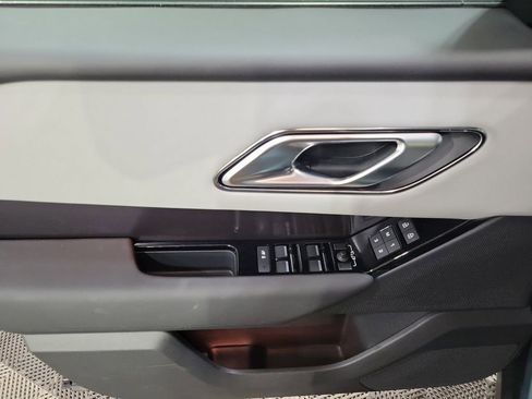New 2026 Land Rover Range Rover Velar Dynamic SE image 14