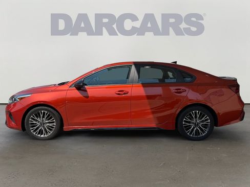 Used 2023 Kia Forte GT-Line w/ GT-Line Technology Package FWD image 4