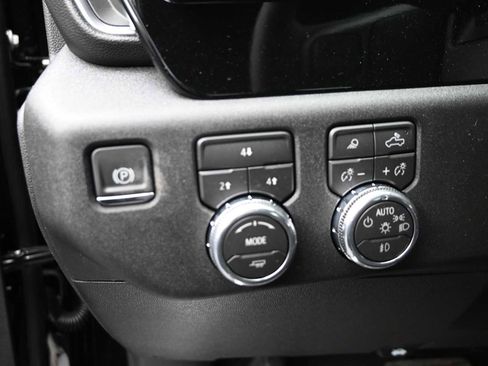 New 2026 GMC Sierra 3500 SLE image 7