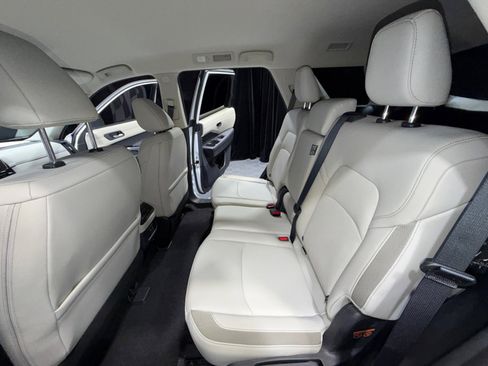 New 2026 Nissan Pathfinder SL image 17