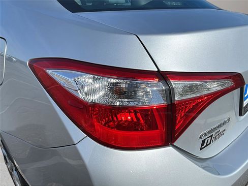 Used 2016 Toyota Corolla LE image 11