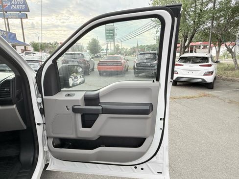 Used 2017 Ford F150 XL w/ Equipment Group 101A Mid RWD image 20