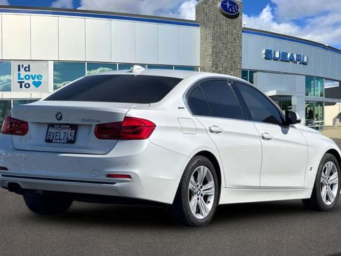 Used 2018 BMW 330e RWD image 2
