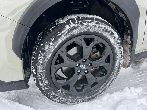 Used 2023 Subaru Crosstrek 2.0i Premium w/ Special Edition image 10