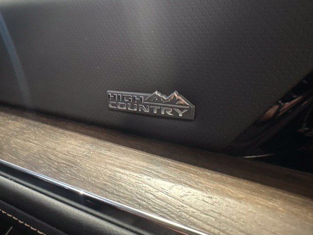 Used 2026 Chevrolet Tahoe High Country AWD/4WD image 54