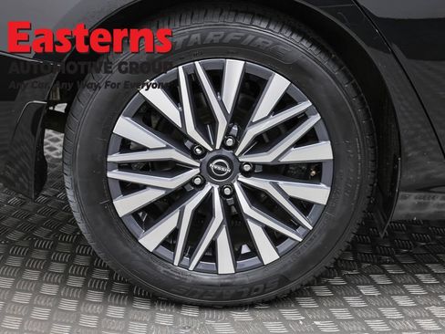 Used 2023 Nissan Altima 2.5 SV FWD image 30