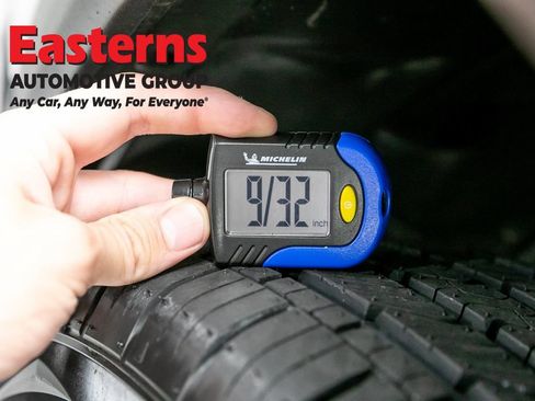 Used 2022 Jeep Compass Limited w/ Sun and Sound Group AWD/4WD image 26