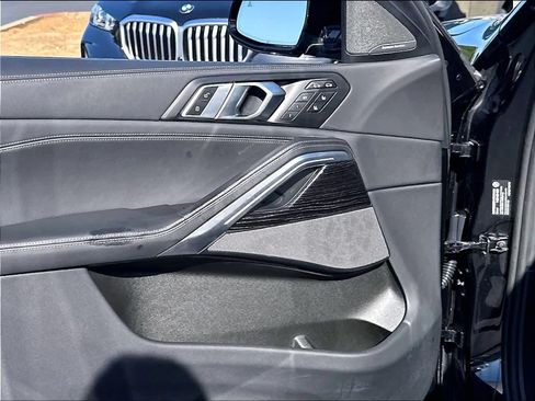 Used 2025 BMW X6 xDrive40i w/ Executive Package AWD/4WD image 23