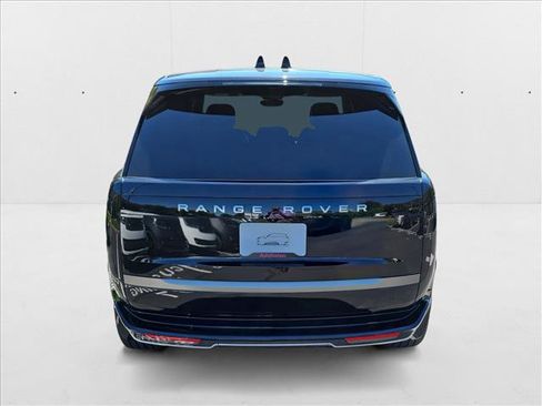 New 2025 Land Rover Range Rover SE image 6