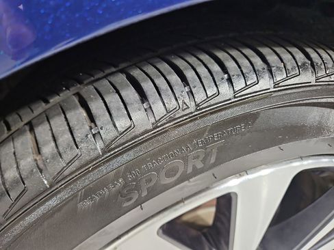 Used 2017 Nissan Maxima Platinum image 29