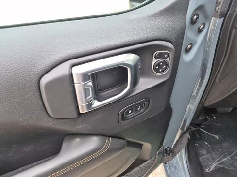 New 2026 Jeep Gladiator Sport AWD/4WD image 12