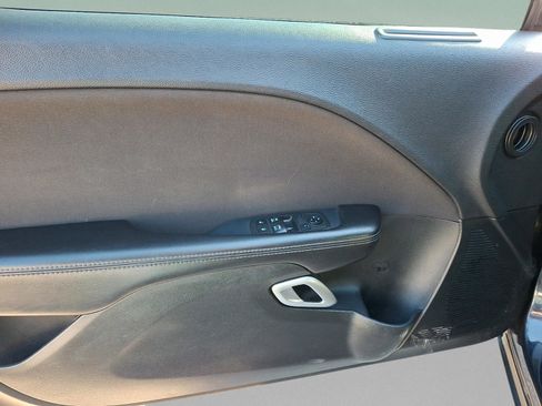 Certified 2019 Dodge Challenger SXT image 13