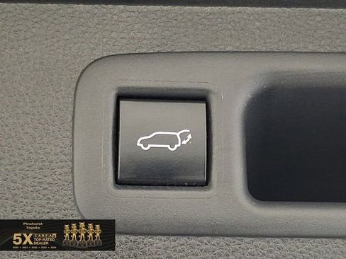 Certified 2021 Toyota Highlander XSE AWD/4WD image 35