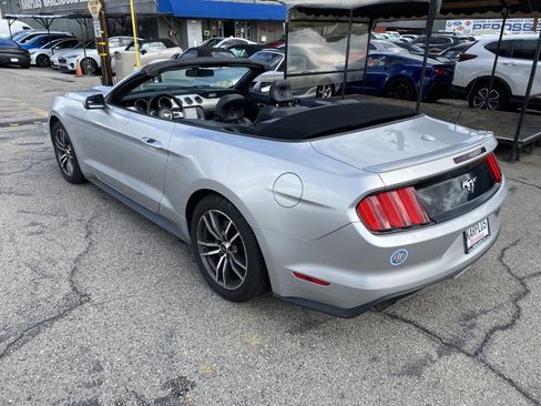 Used 2017 Ford Mustang Premium image 10