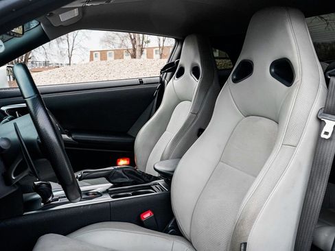 Used 2009 Nissan GT-R Premium image 15