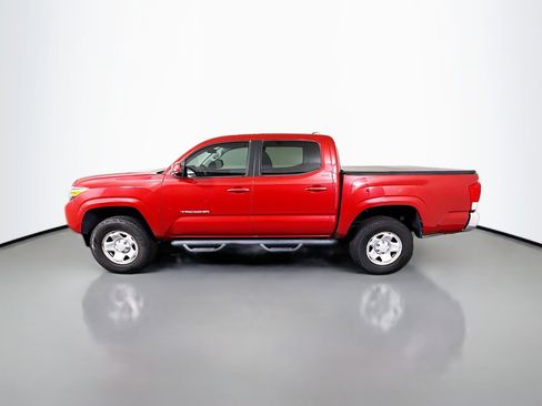 Used 2016 Toyota Tacoma SR5 w/ Towing Package image 6