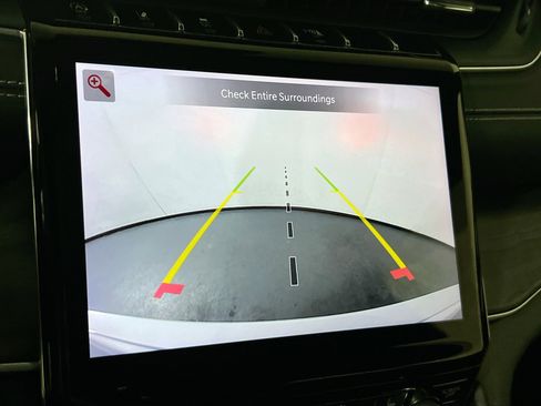 Used 2022 Jeep Grand Cherokee Overland image 14