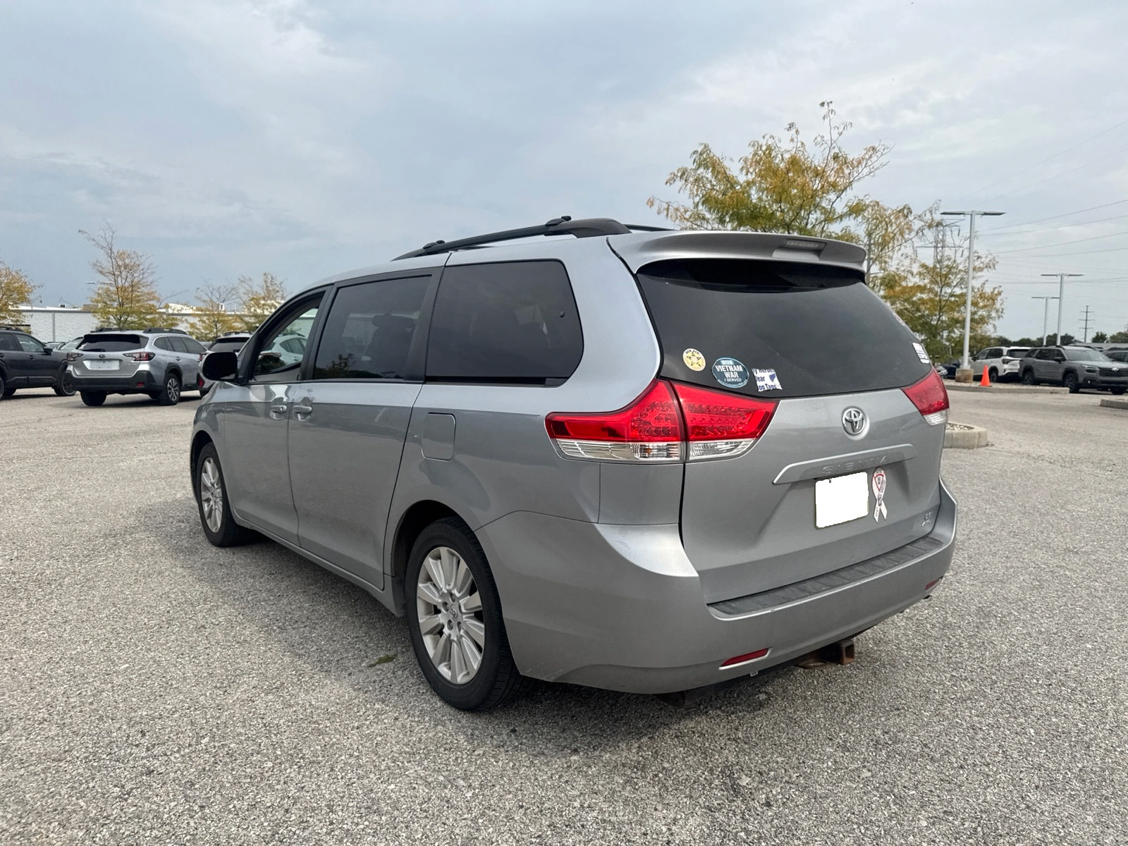 Used 2012 Toyota Sienna LE w/ Towing Pkg AWD/4WD image 18