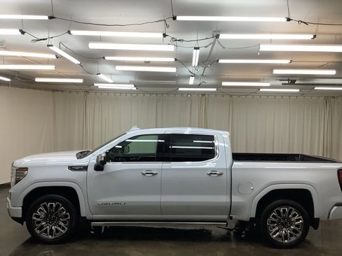 New 2026 GMC Sierra 1500 Denali Ultimate image 13