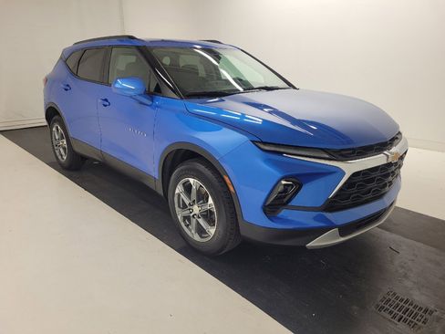 Used 2024 Chevrolet Blazer LT w/ Convenience Package FWD image 13