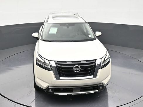 Used 2022 Nissan Pathfinder SL w/ SL Premium Package image 19