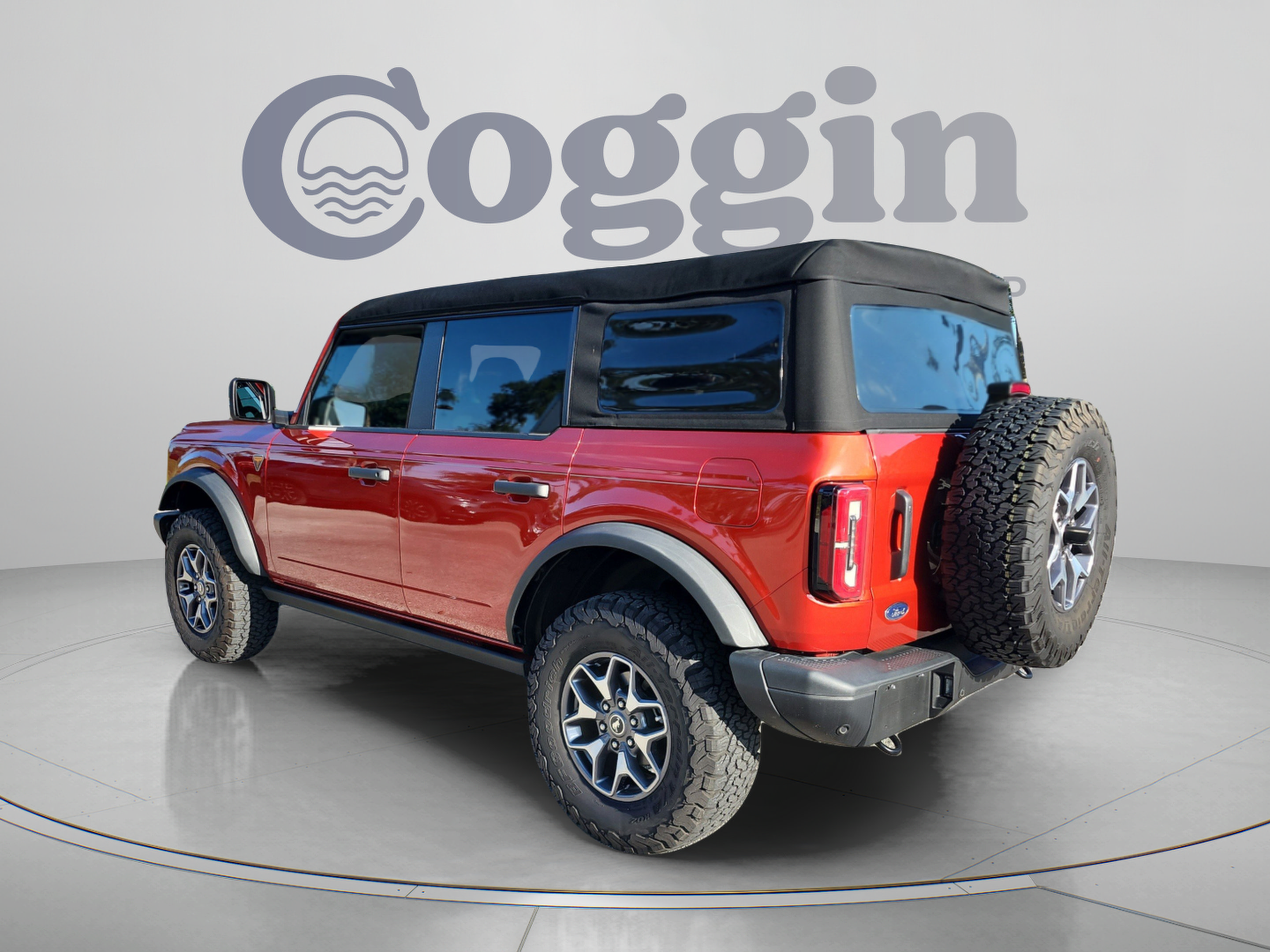 Used 2023 Ford Bronco Badlands AWD/4WD image 3