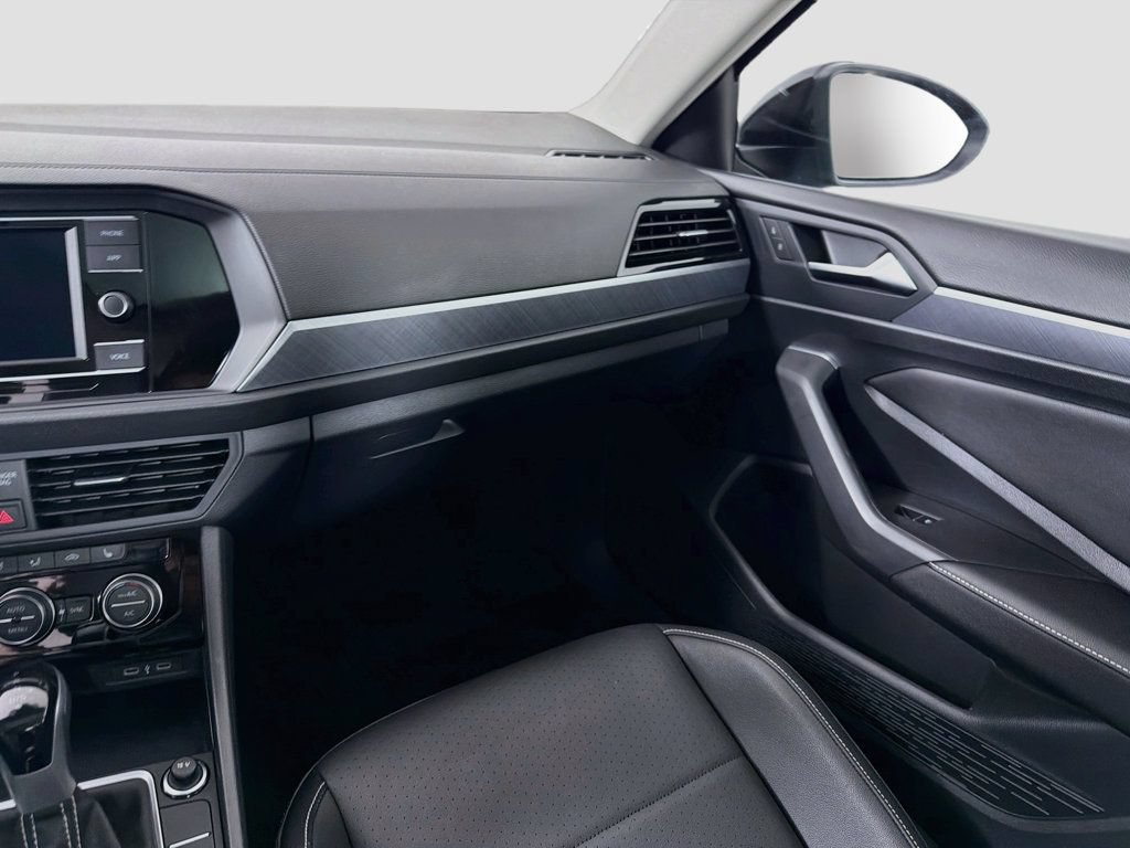 Used 2024 Volkswagen Jetta SE w/ Panoramic Sunroof Package FWD image 21