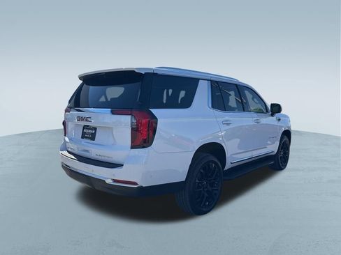 New 2026 GMC Yukon Elevation image 9