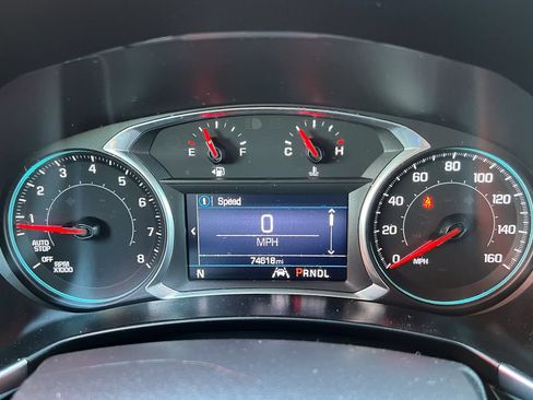 Used 2021 Chevrolet Equinox LT FWD image 18