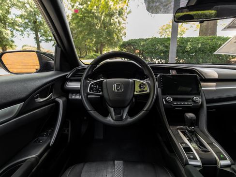 Used 2020 Honda Civic LX image 6